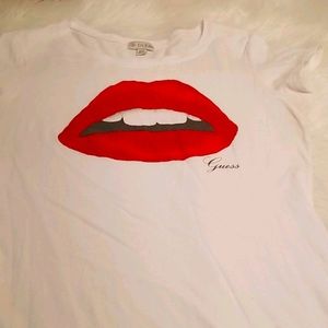 Guess T shirt with Lips